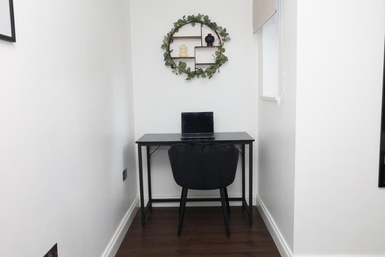 Watford Luxury 1 Bed Flat - Free Parking Apartment Luaran gambar